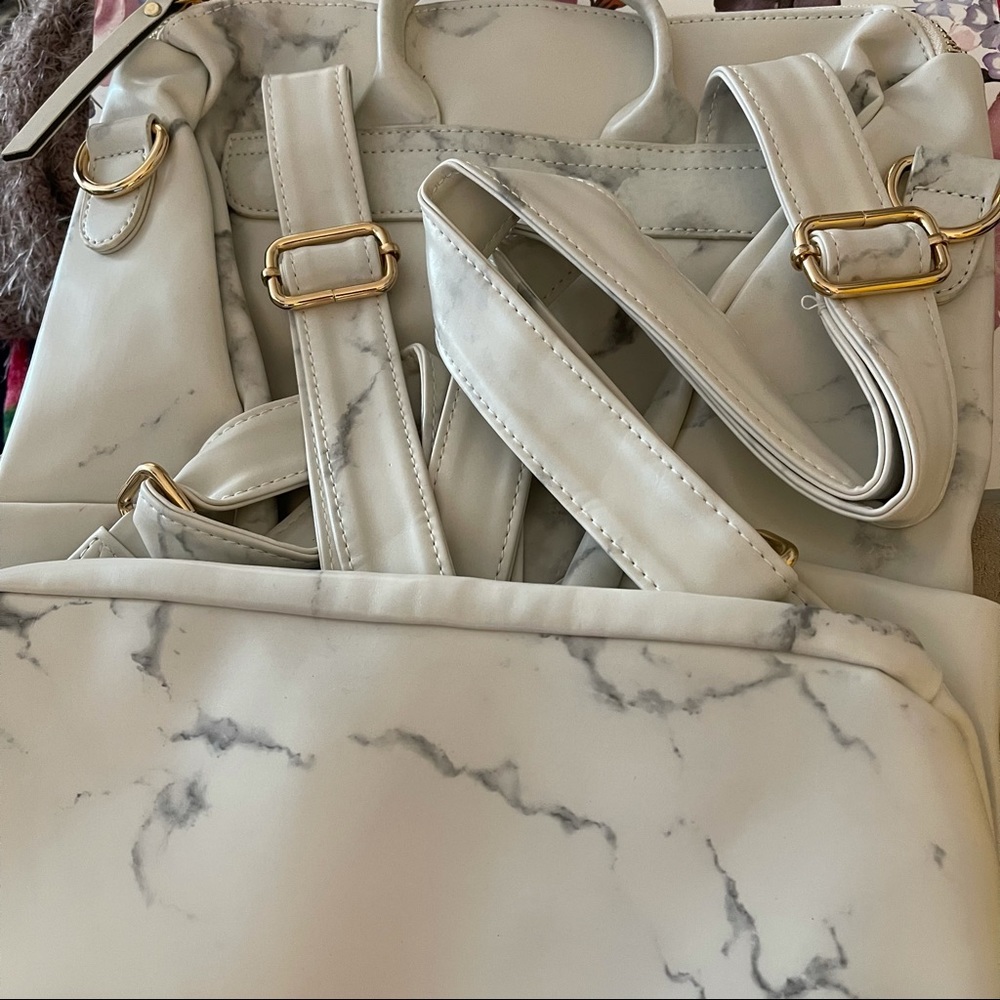 Marble Pattern Women's Backpack - Picture 4 of 6